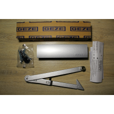 Дверний доводчик GEZE TS 2000 NV ВС + тяга з фіксацією, срібний