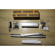 Дверний доводчик GEZE TS 1500 G з ковзною шиною з фіксацією, срібний