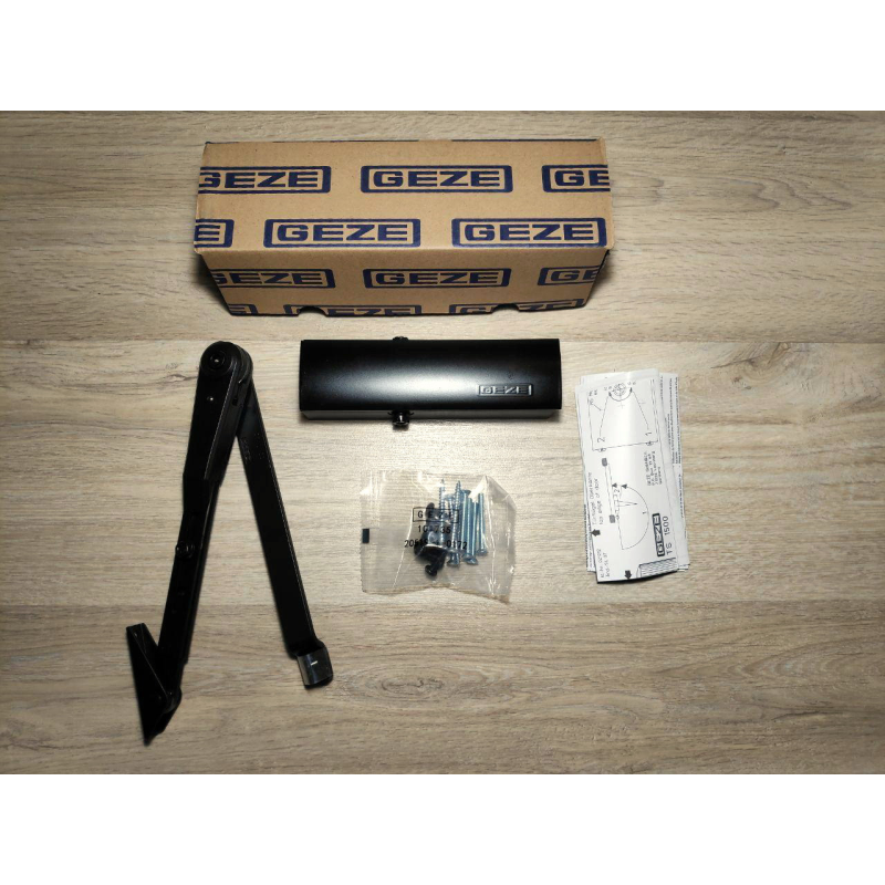 Доводчик дверний GEZE TS 1500 G з тягою, чорний