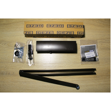 Дверний доводчик GEZE TS 3000 V з ковзною шиною +фіксація, чорний колір